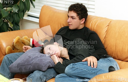 Image of Teenagers watching tv