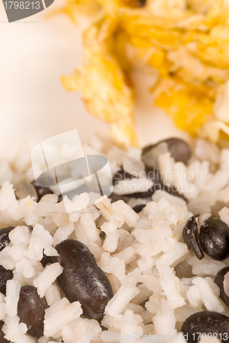 Image of Gallo pinto with eggs