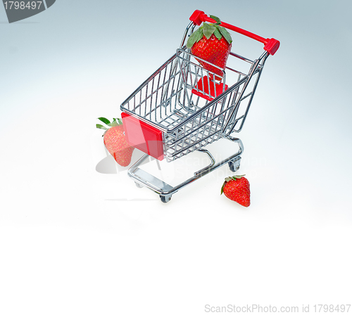 Image of strawberry on shopping cart