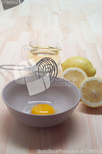 Image of making fresh mayonnaise sauce