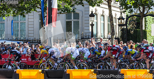 Image of The Peloton in Paris