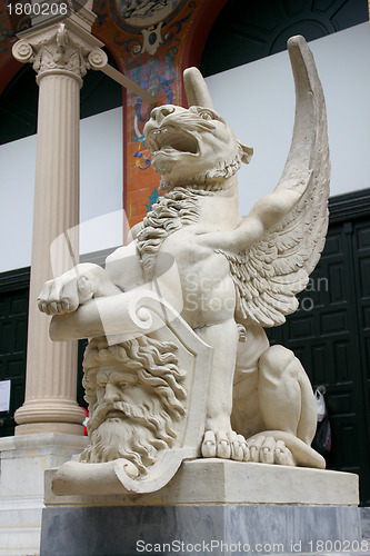 Image of Madrid Wing lion
