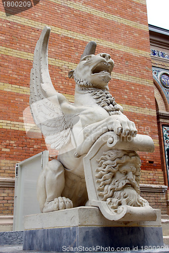 Image of Madrid Wing lion