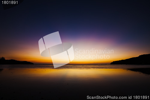 Image of Dawn over the tropical ocean