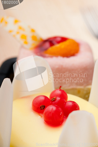 Image of fresh berry fruit cake