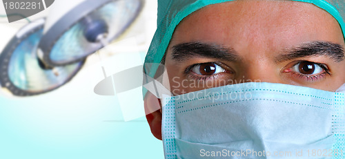 Image of Surgeon with face mask