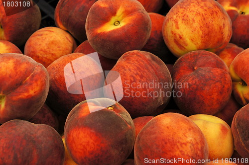 Image of fresh  peaches 
