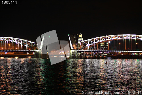 Image of drawbridge 