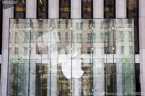 Image of Apple store