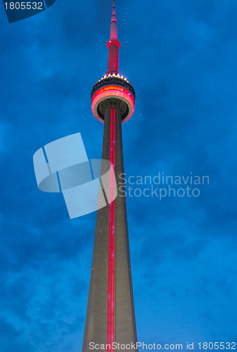 Image of CN Tower at dusk