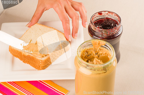 Image of Spreading peanut butter