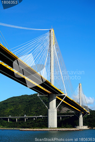 Image of Ting Kau bridge in Hong Kong