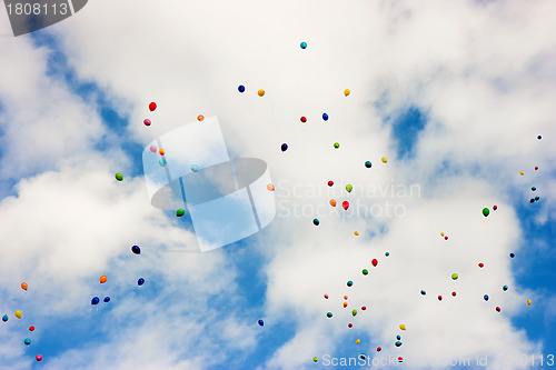 Image of balloons in the sky