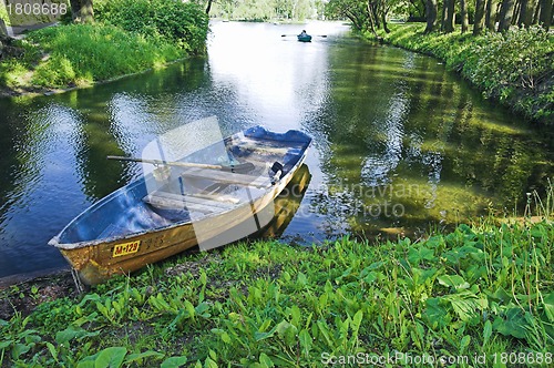 Image of Boat at lake shore