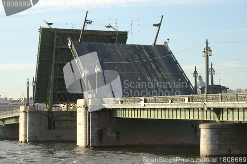 Image of Raising the Schmidt's Bridge