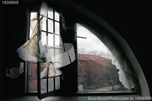 Image of window in abandoned house