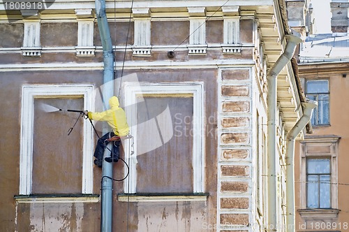 Image of Cleaning service worker