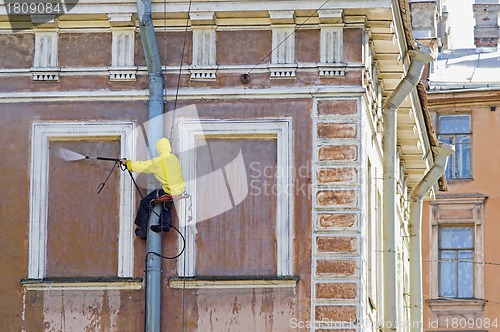 Image of Cleaning service worker