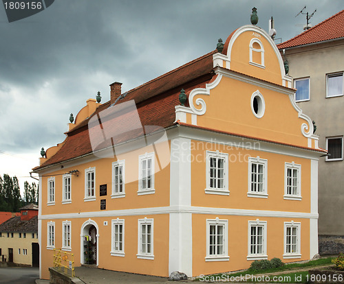 Image of Manor house. Lhenice.