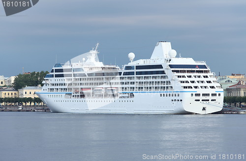 Image of cruise ship