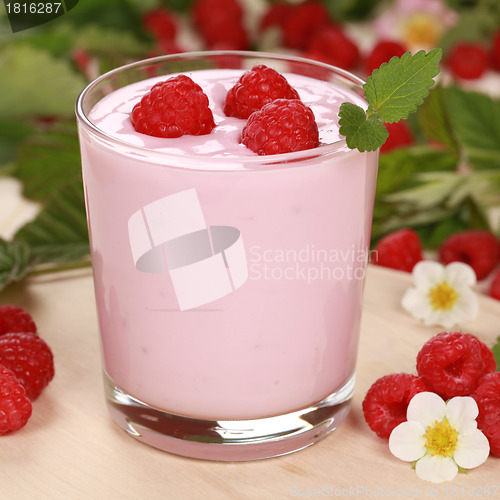 Image of Yogurt with Raspberries