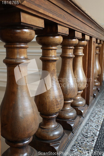 Image of balusters 