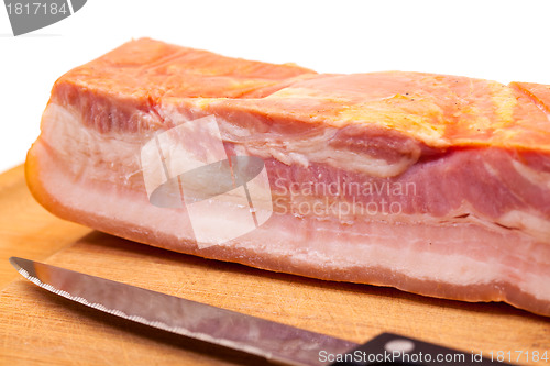 Image of Boiled-Smoked Bacon with knife