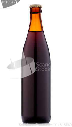 Image of Bottle of beer on white background.