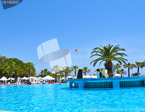 Image of Swimming pool of Sueno Hotels