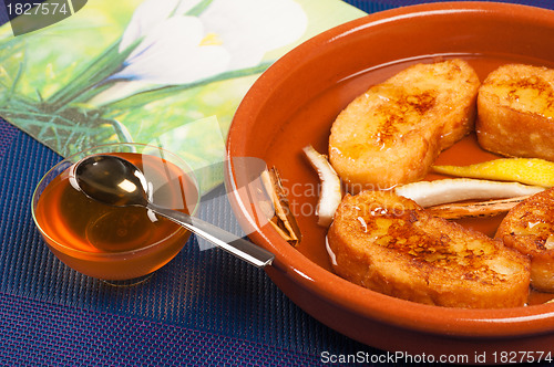 Image of Torrijas in white wine