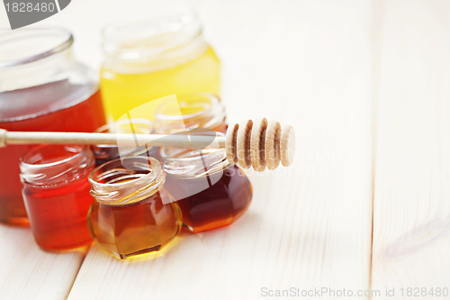 Image of lots of honey