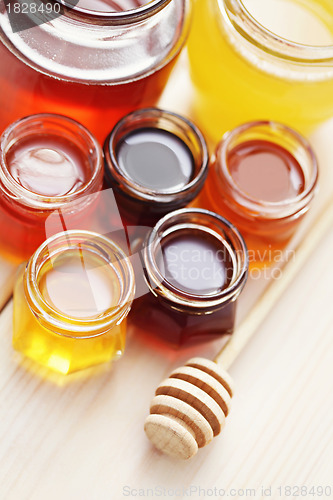 Image of lots of honey