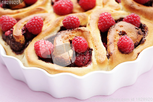 Image of yeast, raspberry buns