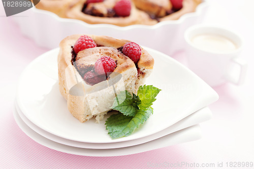 Image of yeast, raspberry buns