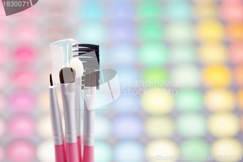 Image of make-up brushes