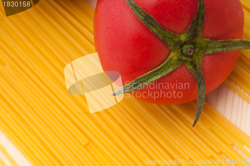 Image of fresh tomato and spaghetti pasta