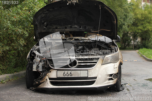 Image of car set on fire