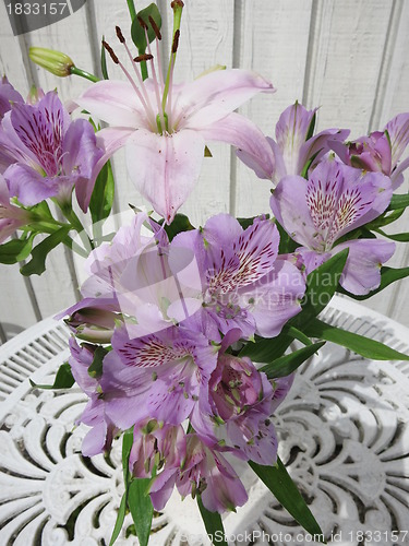 Image of Bouquet of flowers