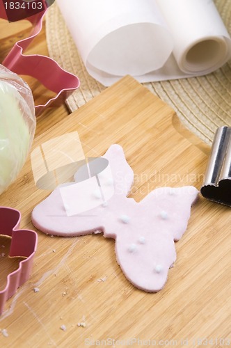 Image of Homemade frosting decoration