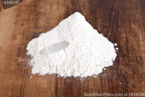 Image of wheat flour heap