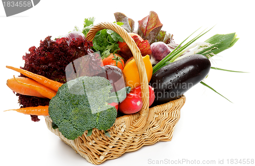 Image of Raw Vegetable Basket