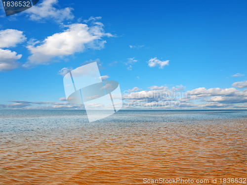 Image of sea horizon