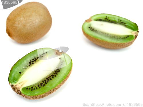 Image of slices of kiwi