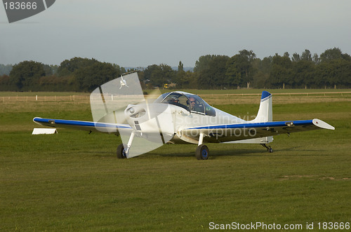 Image of single engine airplane