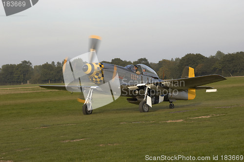 Image of old plane