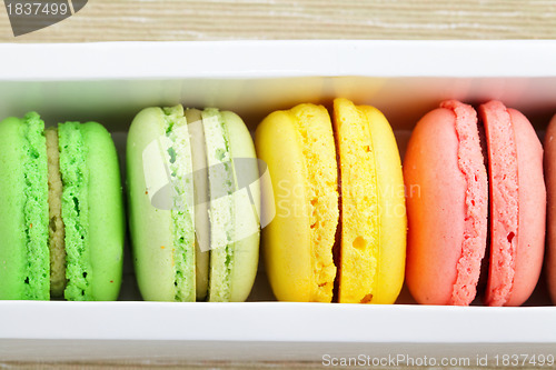 Image of macaroons in box