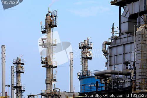 Image of gas processing plant