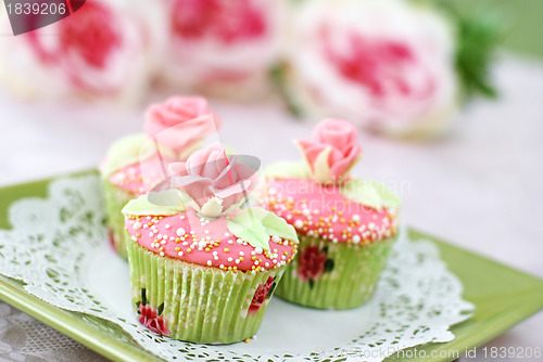 Image of Wedding cupcakes