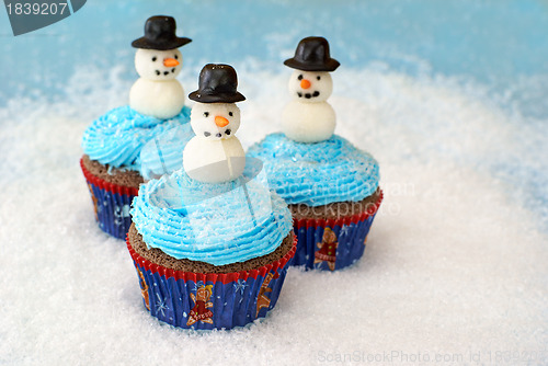 Image of Cupcakes with snowmen