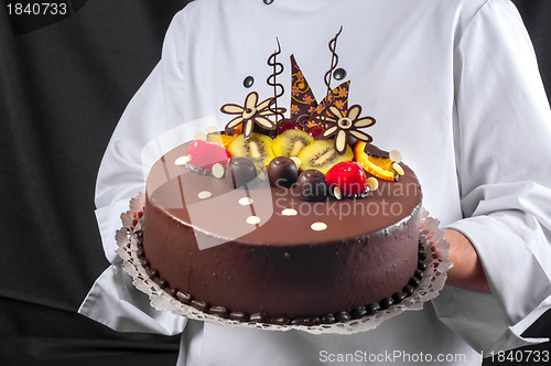Image of Confectioner and a cake